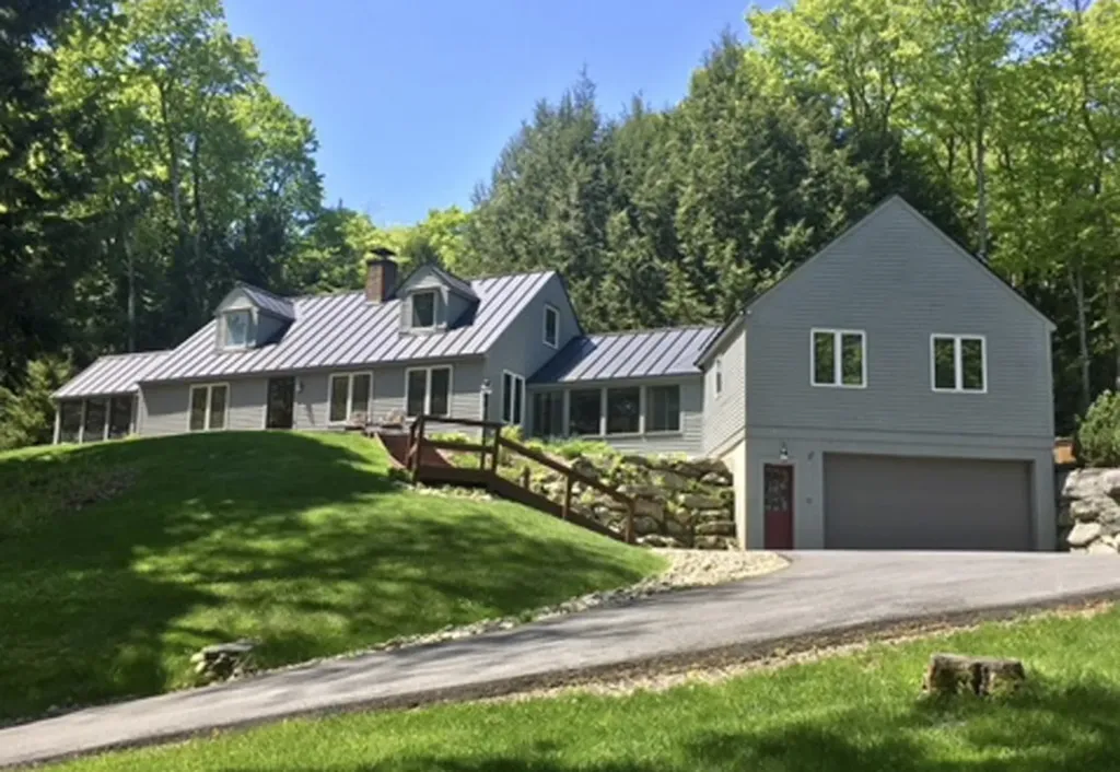282 Melendy Hill Road Londonderry VT 05155