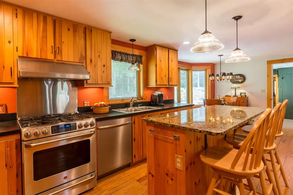 282 Melendy Hill Road Londonderry VT 05155