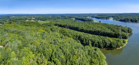 292 Middle/back Road Dover NH 03820