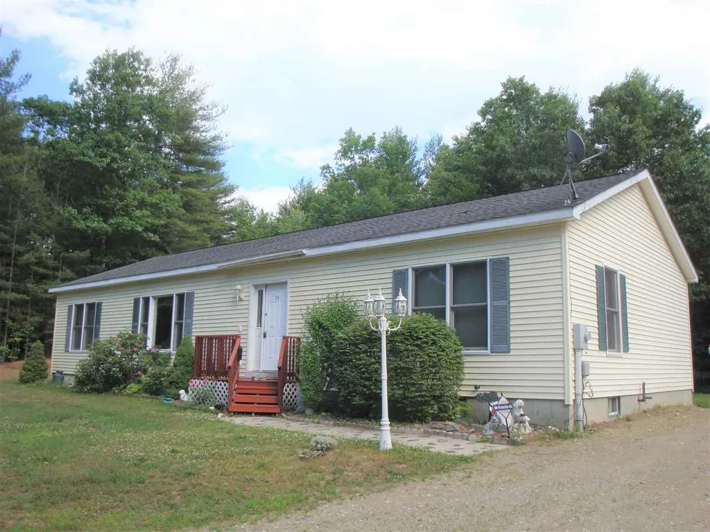 15 Yeaw Road Hinsdale NH 03451