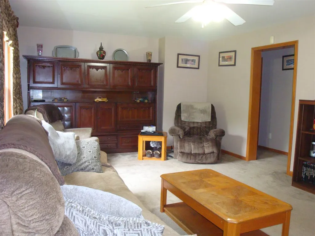 15 Yeaw Road Hinsdale NH 03451