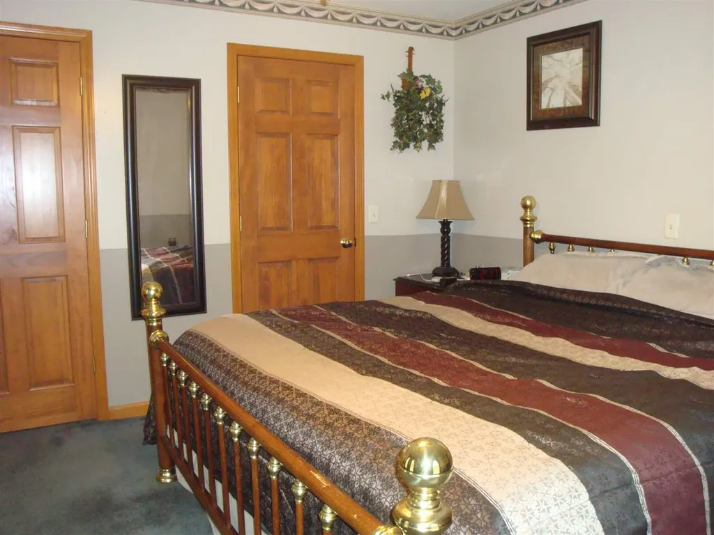 15 Yeaw Road Hinsdale NH 03451