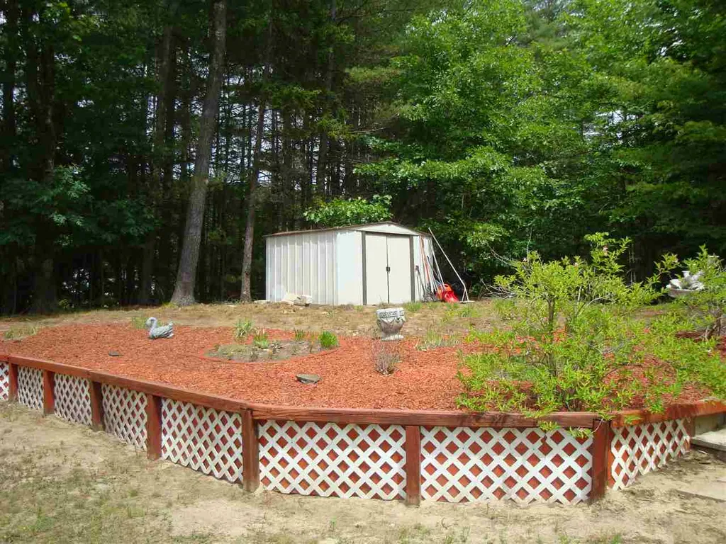 15 Yeaw Road Hinsdale NH 03451
