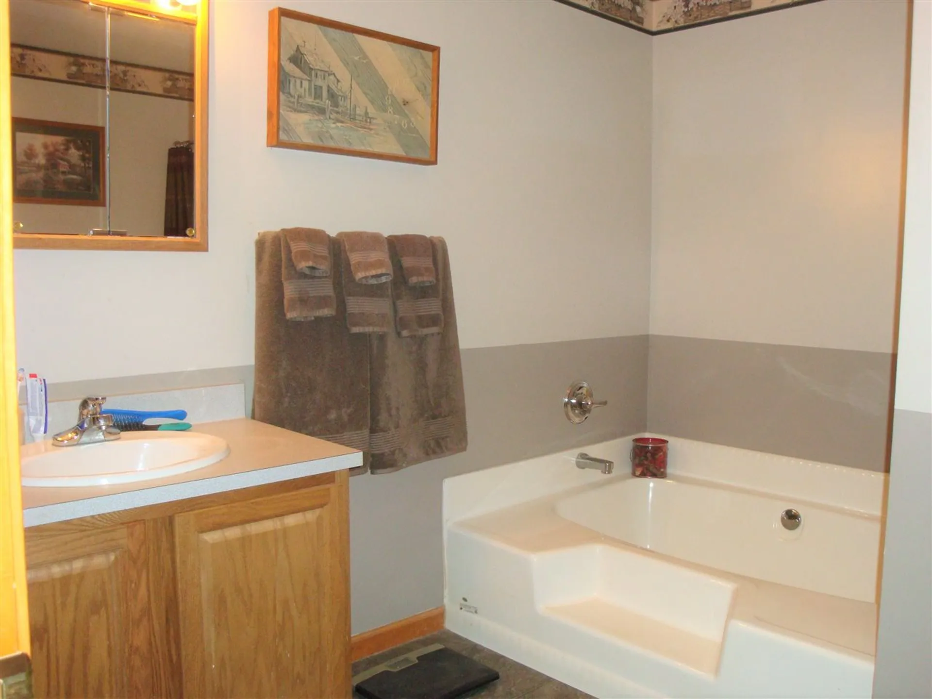 15 Yeaw Road Hinsdale NH 03451