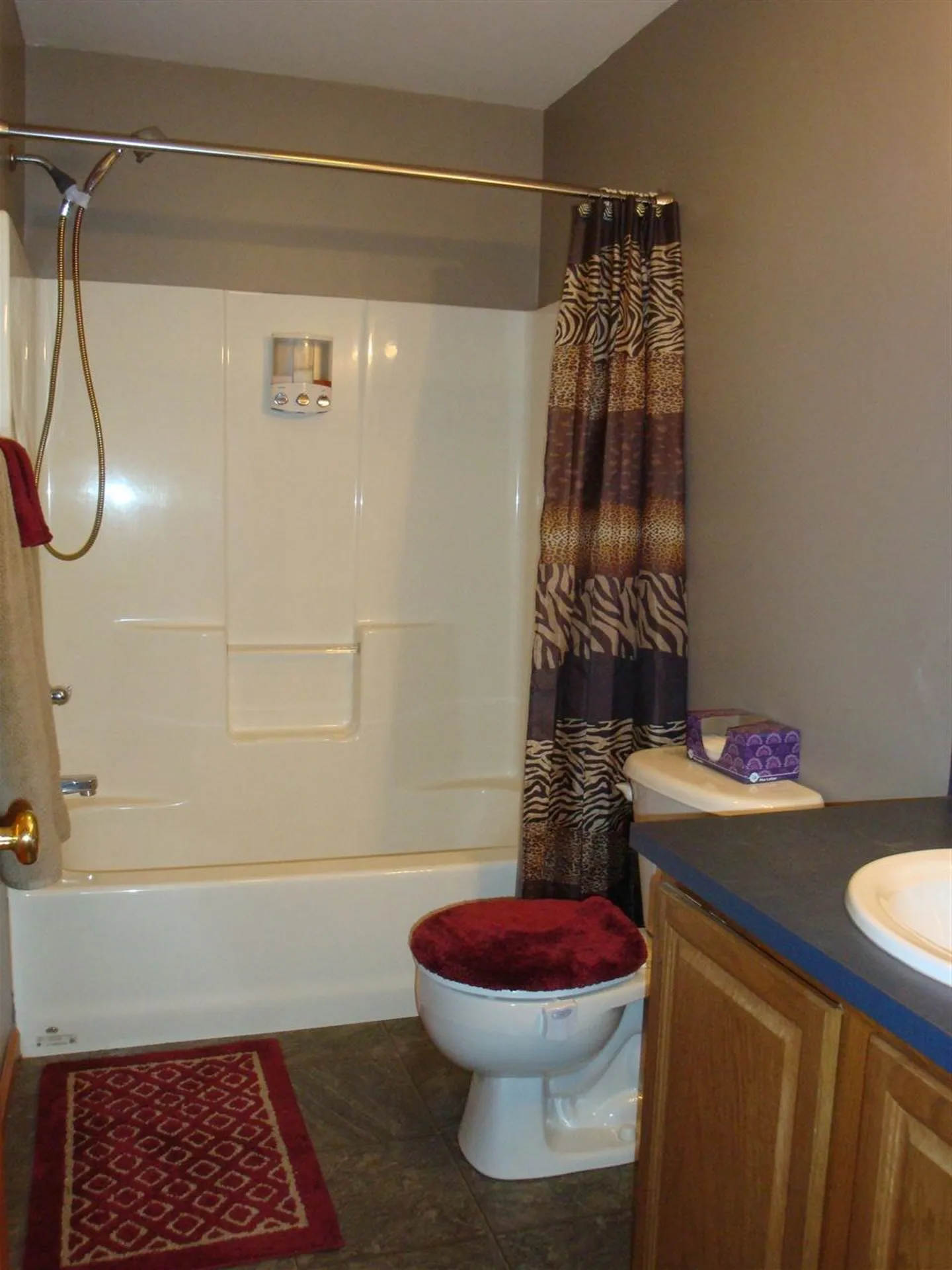 15 Yeaw Road Hinsdale NH 03451