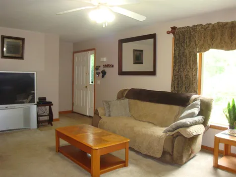 15 Yeaw Road Hinsdale NH 03451