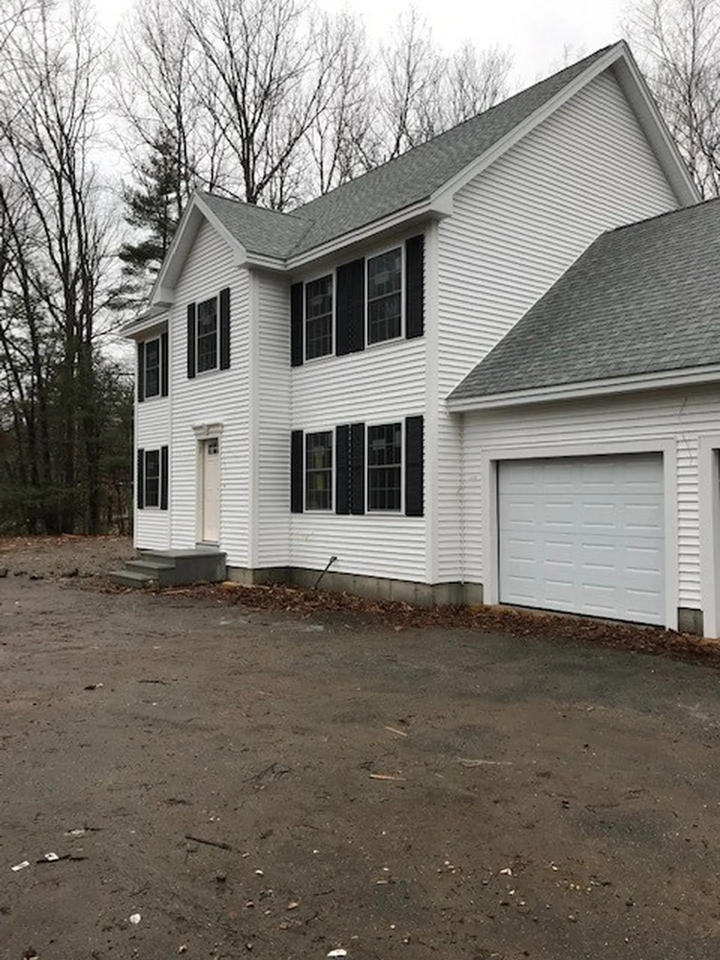 40 Keyes Hill Road Pelham NH 03076