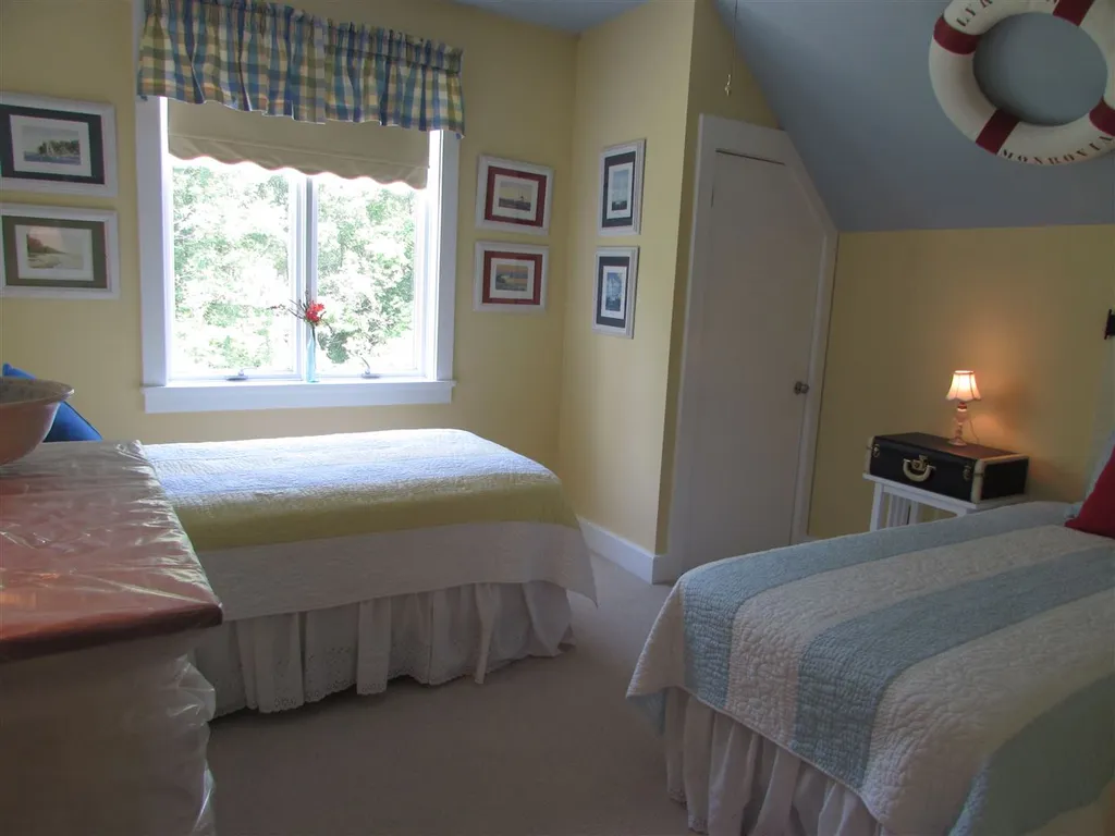47 Jenny Lane Alburgh VT 05440