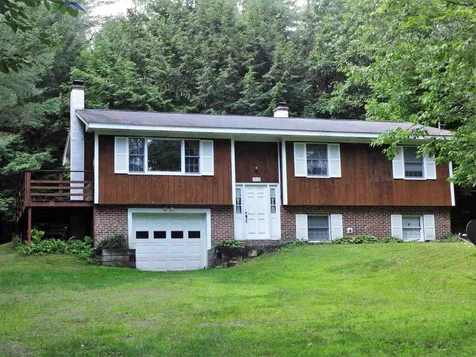 6318 Vt Route 107 Stockbridge VT 05772