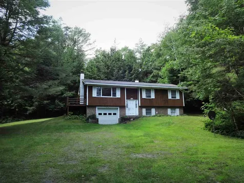 6318 Vt Route 107 Stockbridge VT 05772