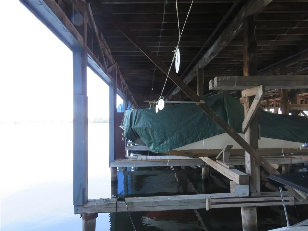 197 Farrants Point (Boat Slip C-2) Newport City VT 05855