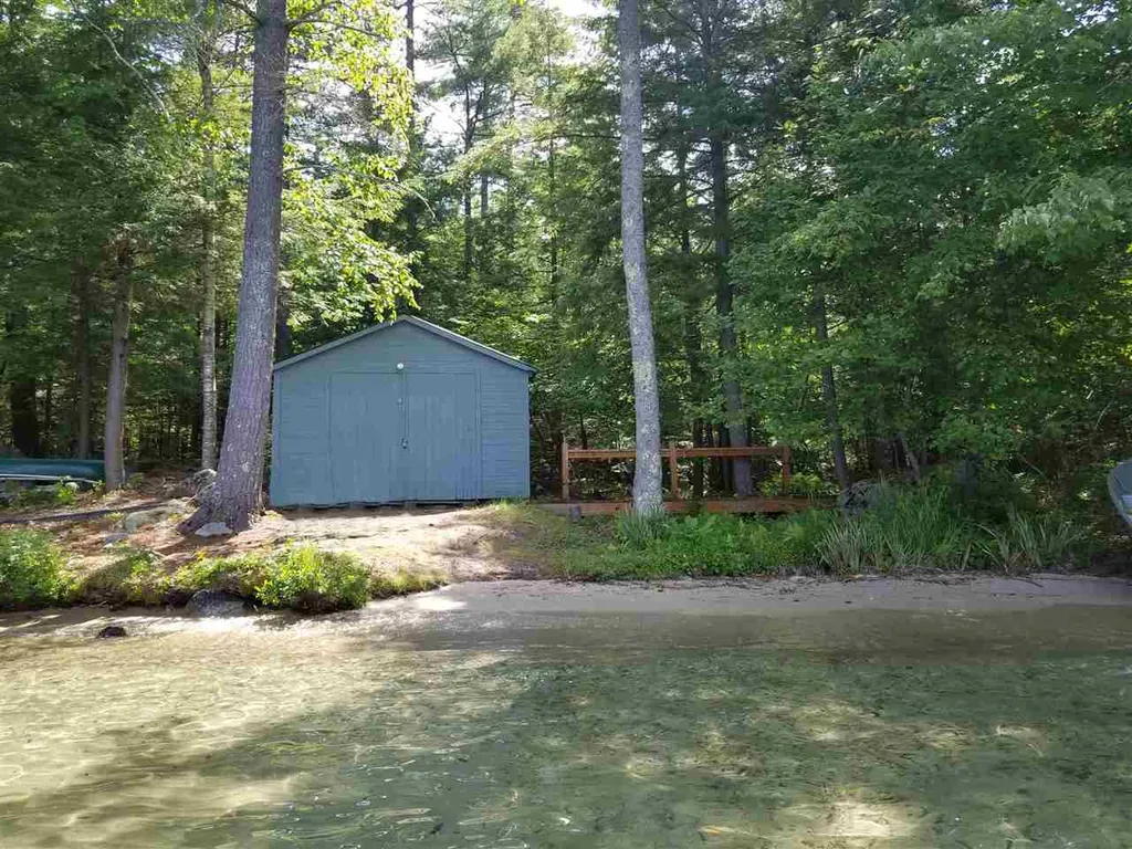 36 Cattle Landing Road Meredith NH 03253