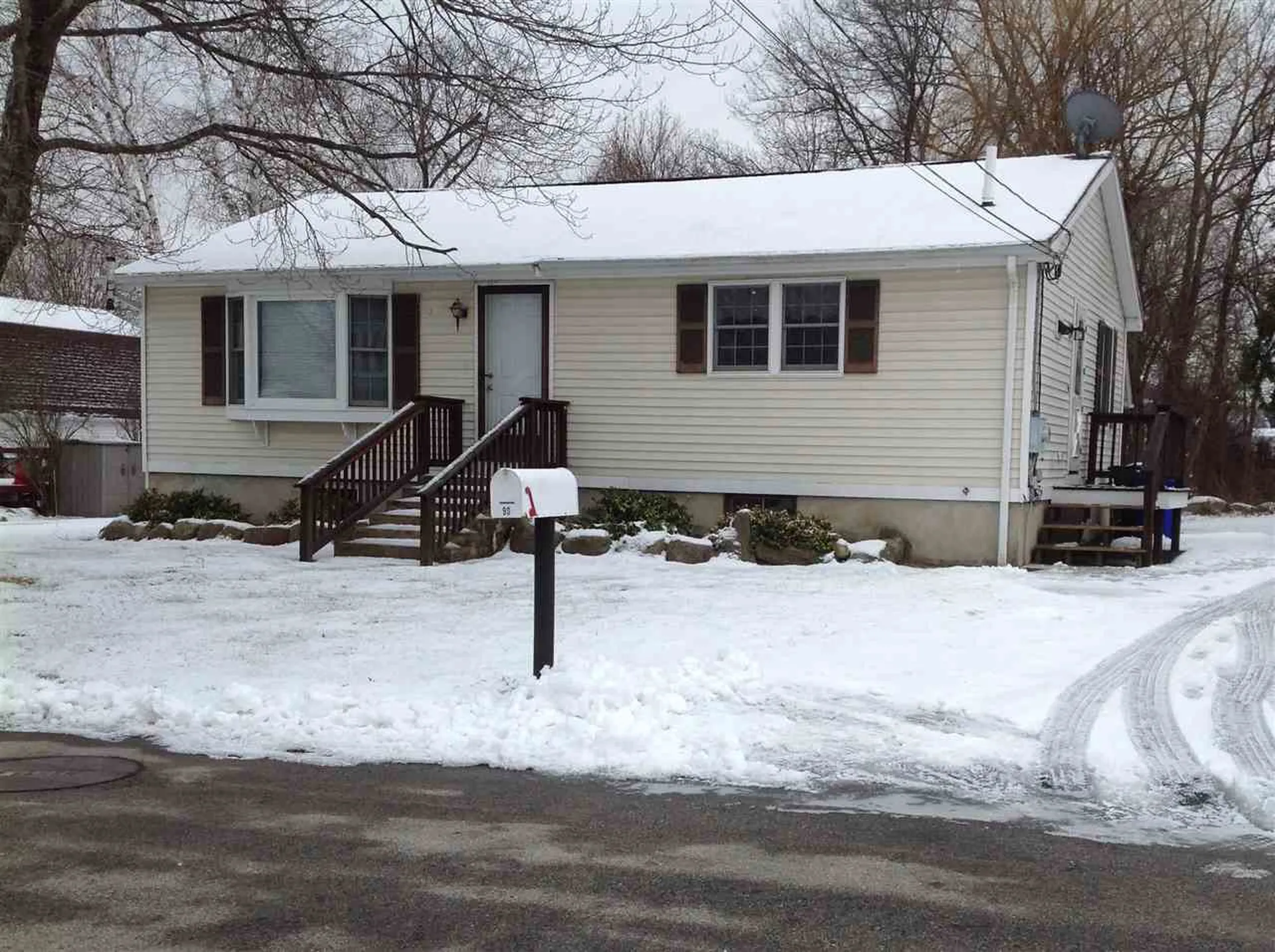 90 Sherburne Street Manchester NH 03104
