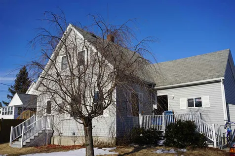 12 Lund Street Nashua NH 03060