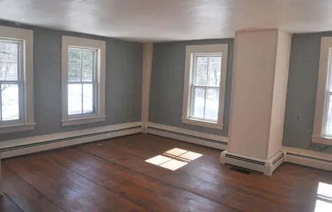 5 Mayhew Turnpike Hebron NH 03241