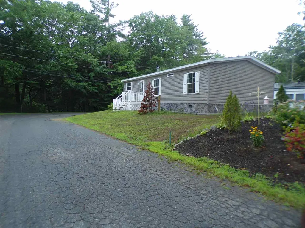 302 Friar Tuck Drive Exeter NH 03833