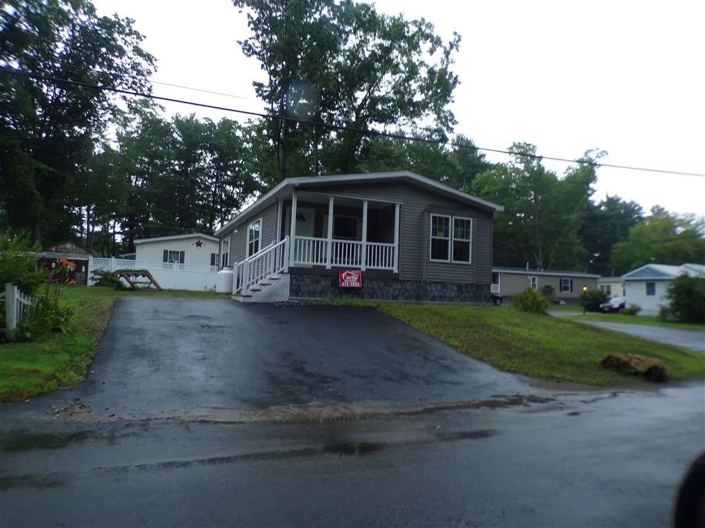 302 Friar Tuck Drive Exeter NH 03833