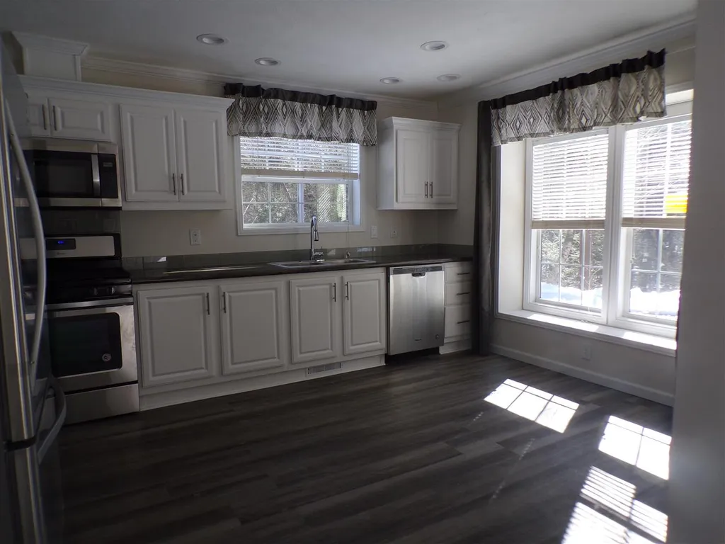 302 Friar Tuck Drive Exeter NH 03833