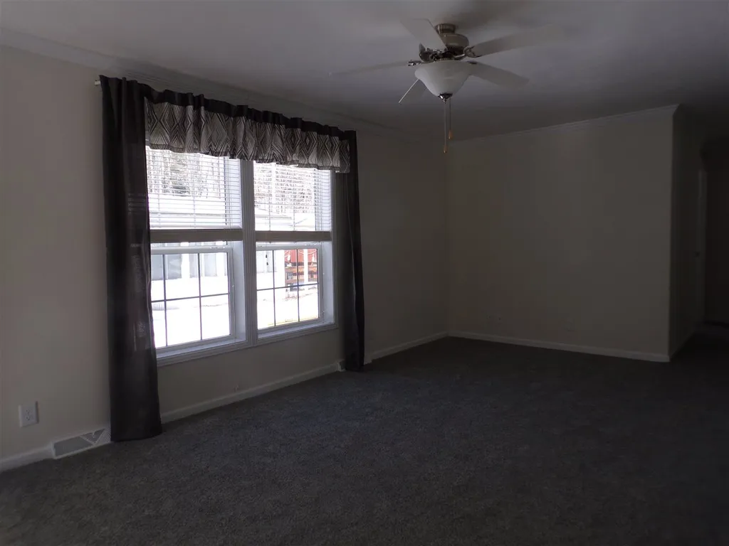 302 Friar Tuck Drive Exeter NH 03833