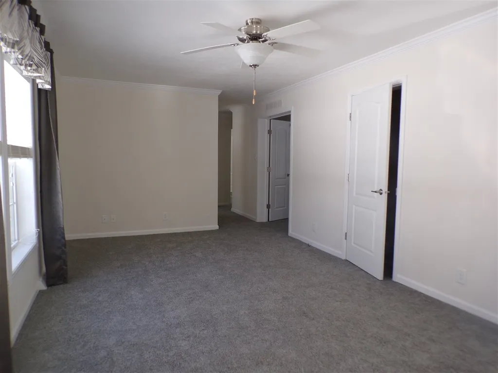 302 Friar Tuck Drive Exeter NH 03833