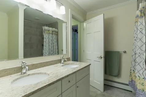 138 Durham Point Road Durham NH 03824