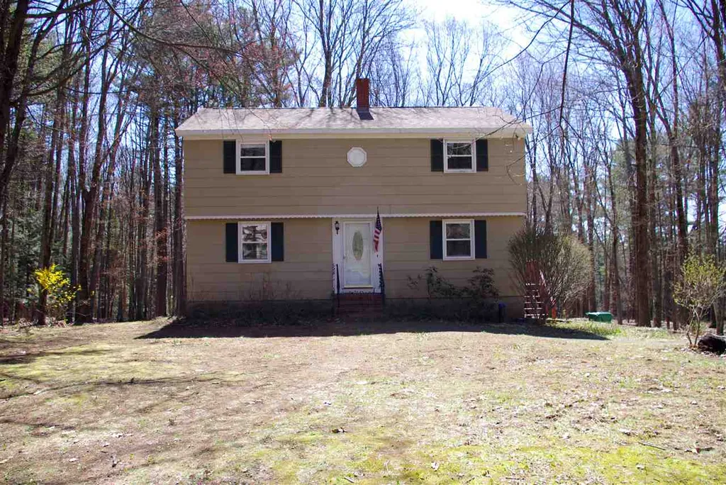 31 Betts Road Rochester NH 03867