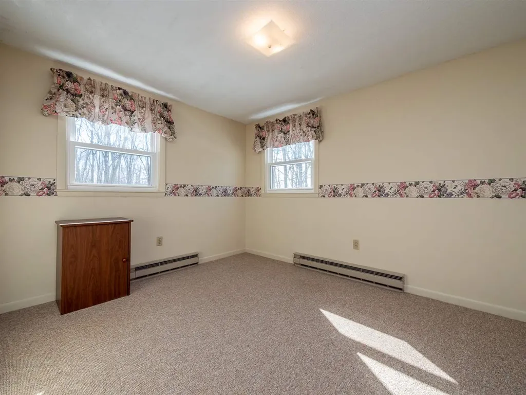 31 Betts Road Rochester NH 03867
