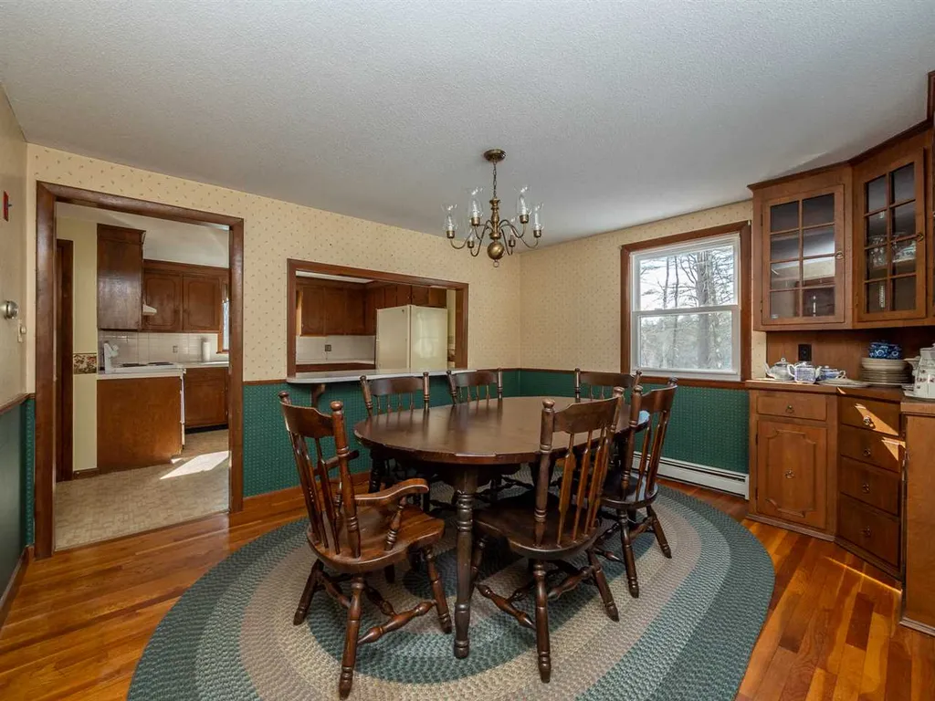 31 Betts Road Rochester NH 03867