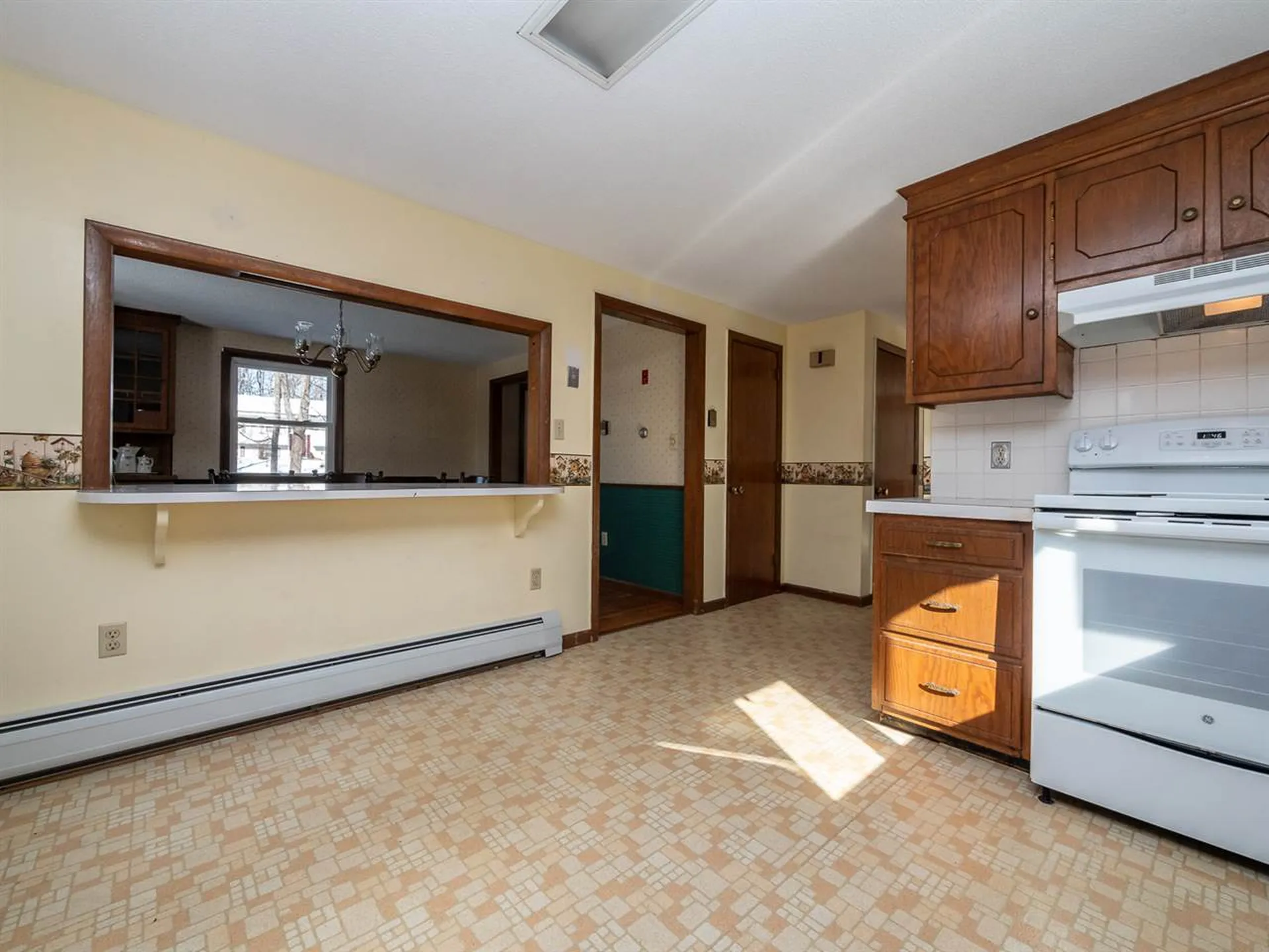 31 Betts Road Rochester NH 03867