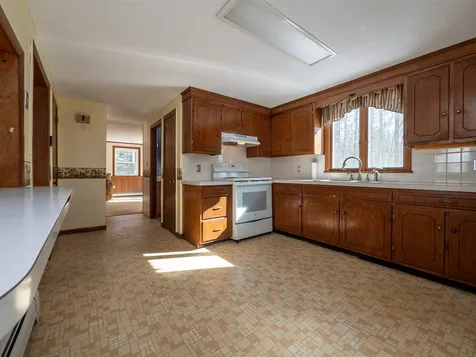 31 Betts Road Rochester NH 03867