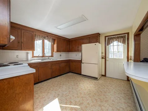 31 Betts Road Rochester NH 03867