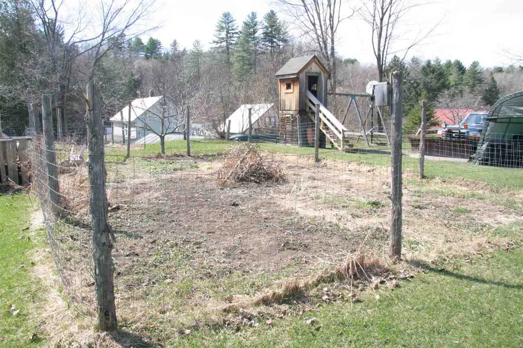 1488 Memorial Drive St. Johnsbury VT 05819