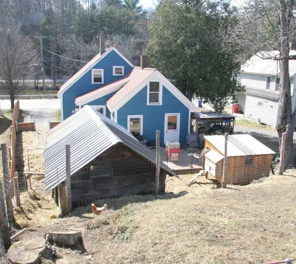 1488 Memorial Drive St. Johnsbury VT 05819