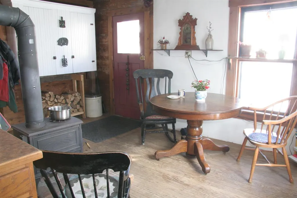 1488 Memorial Drive St. Johnsbury VT 05819