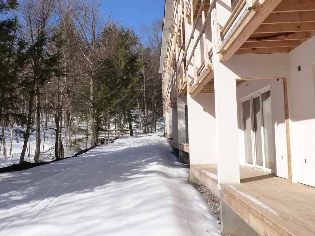 251 Mountainside Drive Warren VT 05674
