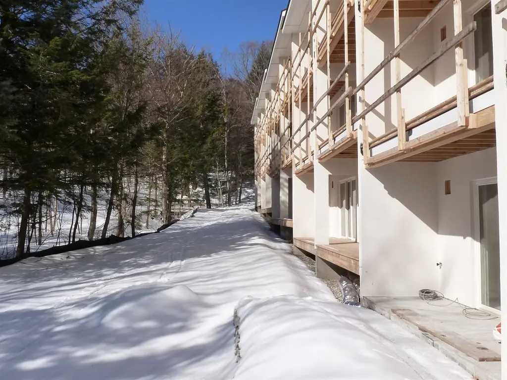 251 Mountainside Drive Warren VT 05674