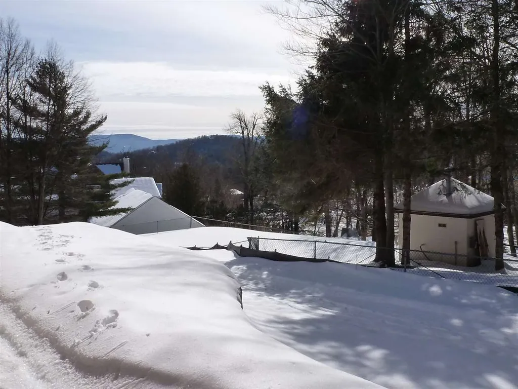 251 Mountainside Drive Warren VT 05674