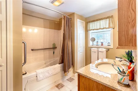4 Marsh Hill Road New Durham NH 03855