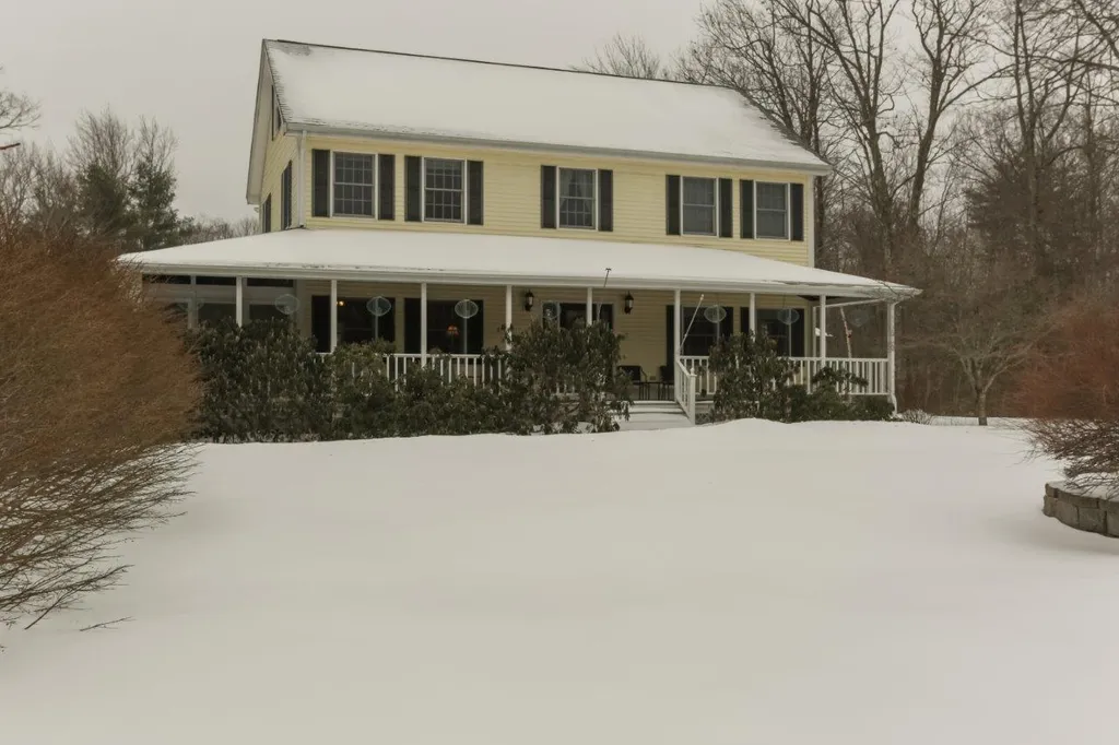 124 Allen Farm Road Northwood NH 03261