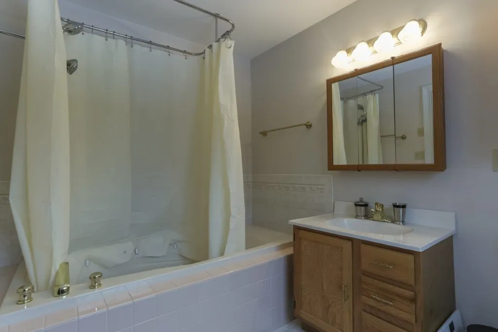 124 Allen Farm Road Northwood NH 03261