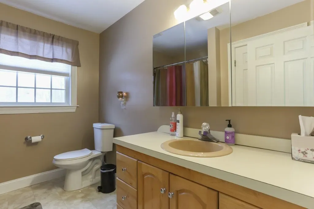 124 Allen Farm Road Northwood NH 03261