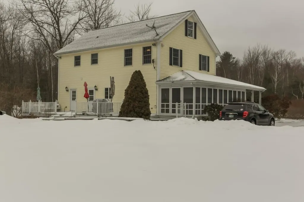 124 Allen Farm Road Northwood NH 03261