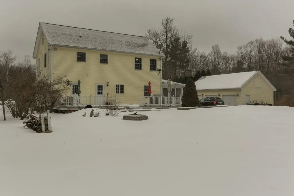 124 Allen Farm Road Northwood NH 03261