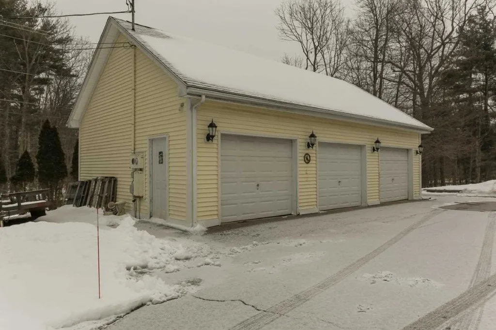 124 Allen Farm Road Northwood NH 03261