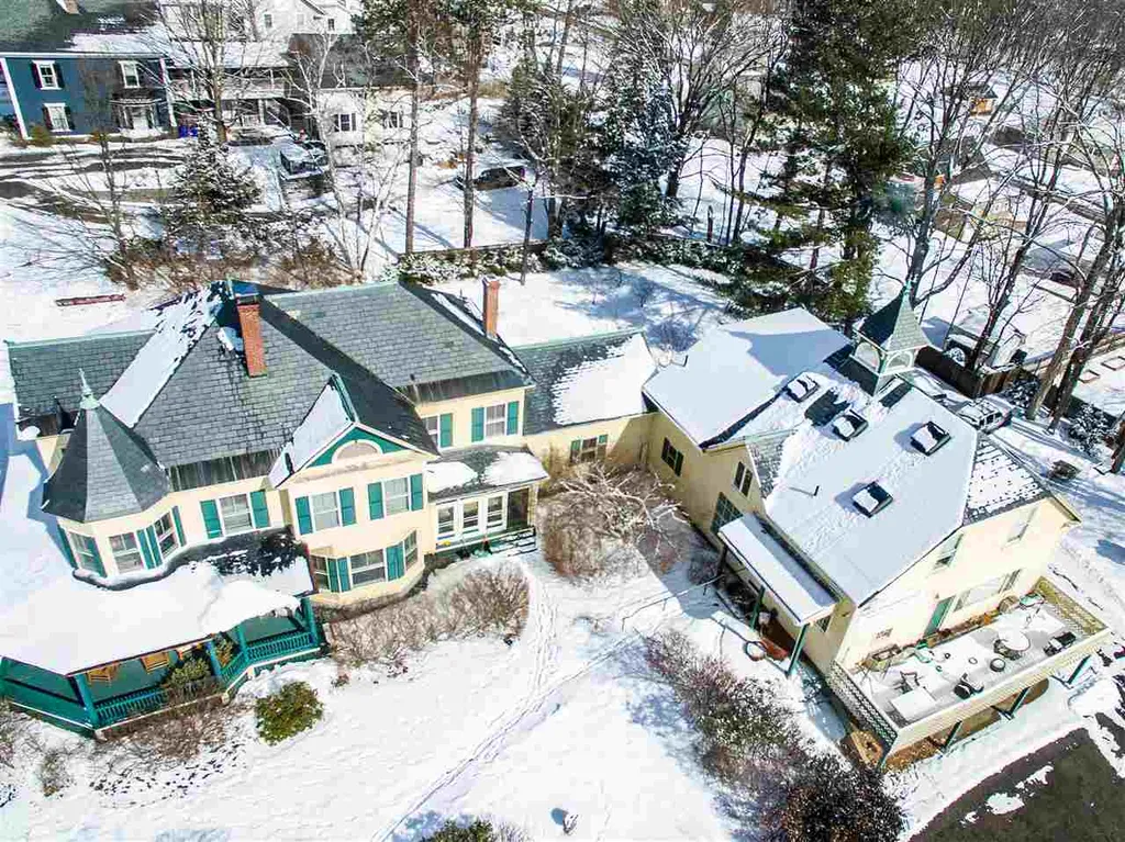12 High Street Goffstown NH 03045