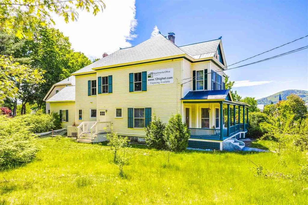12 High Street Goffstown NH 03045