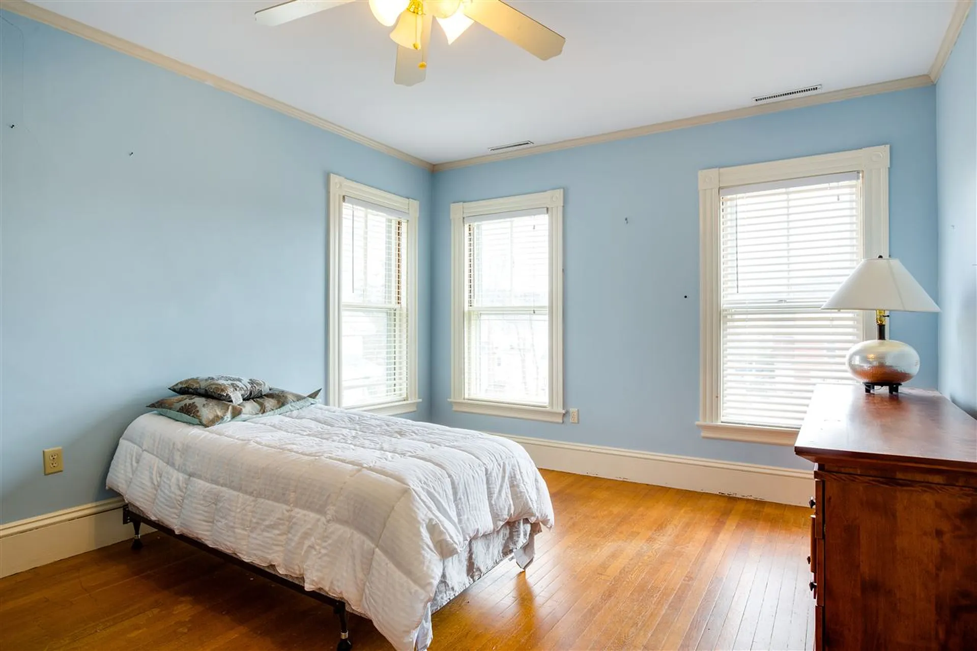 12 High Street Goffstown NH 03045