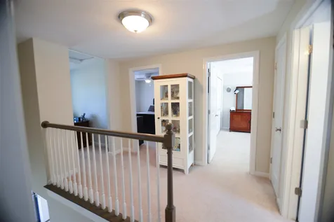 13 Swan Circle Concord NH 03301