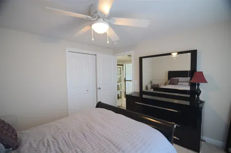 13 Swan Circle Concord NH 03301