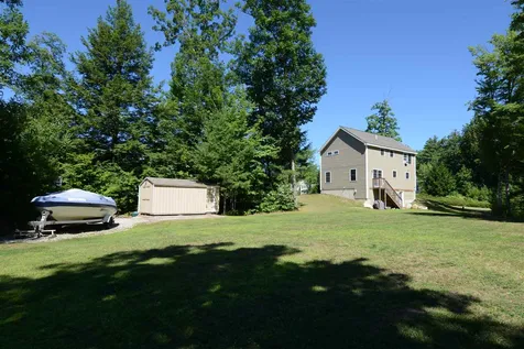 13 Swan Circle Concord NH 03301